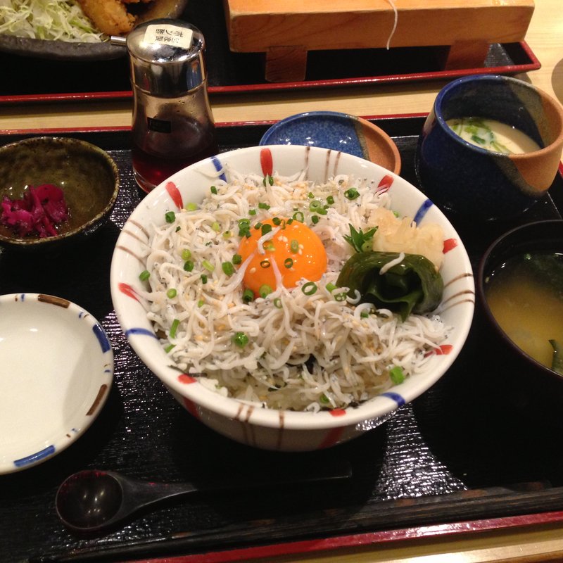 釜揚げしらす丼(磯人 （イソジン）)