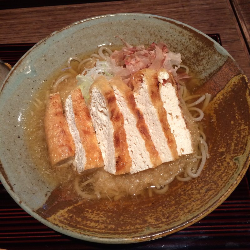 Cold Soba with Atsuage(ふくい、望洋楼 青山店)