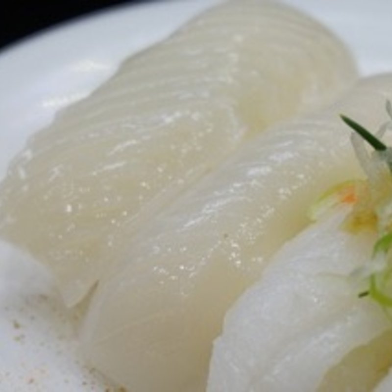 真いか(回し寿司活 横浜スカイビル店)