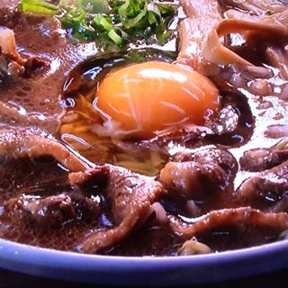 中華そば中盛肉入（生玉子）(いのたに 本店 )