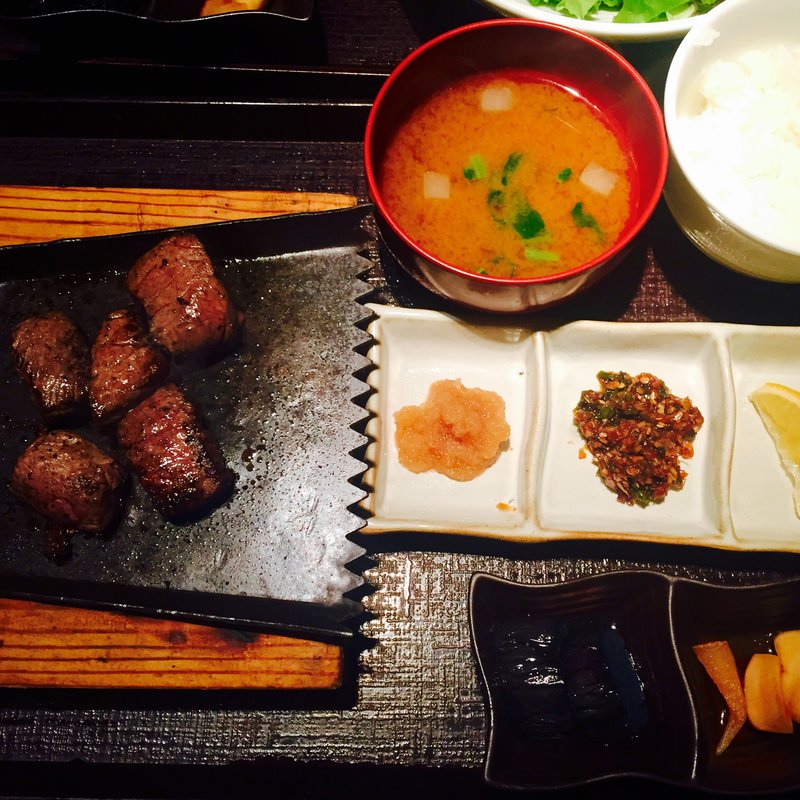 かつべ牛の炭火ステーキランチ(春秋 渋谷文化村通)