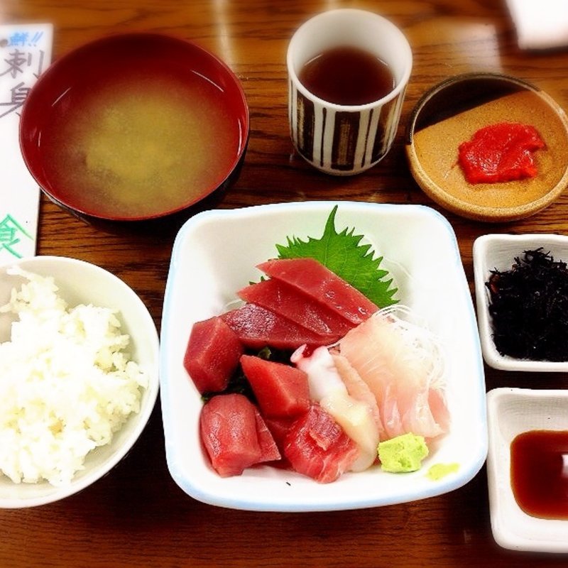 刺身盛合せ定食(魚力)