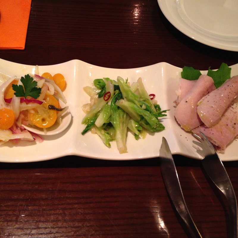 3種の前菜盛り合わせ(チェッポピッツェリア)