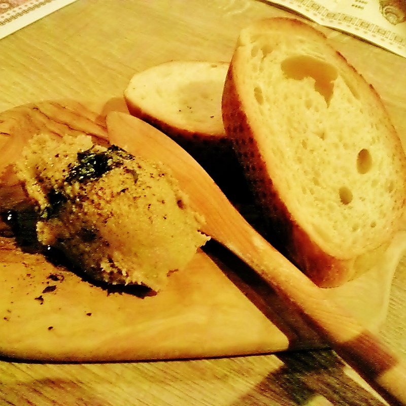 鶏レバーのパテ(大衆ビストロ バカ （VACA【旧店名】ヴァンピーロ）)