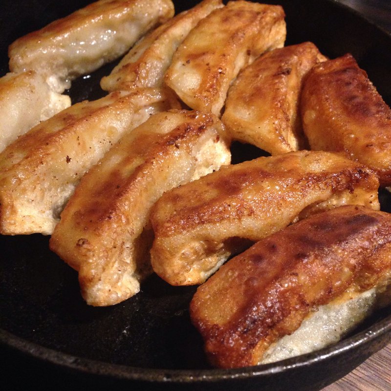 博多鉄板餃子(小間蔵 亀岡駅前店)