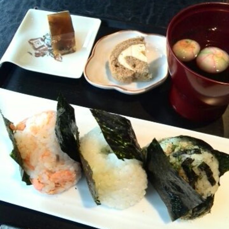 海苔屋のおにぎりセット(寿月堂 銀座歌舞伎座店 )