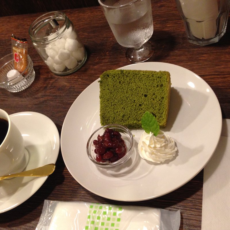 抹茶のシフォンケーキ(positive cafe)