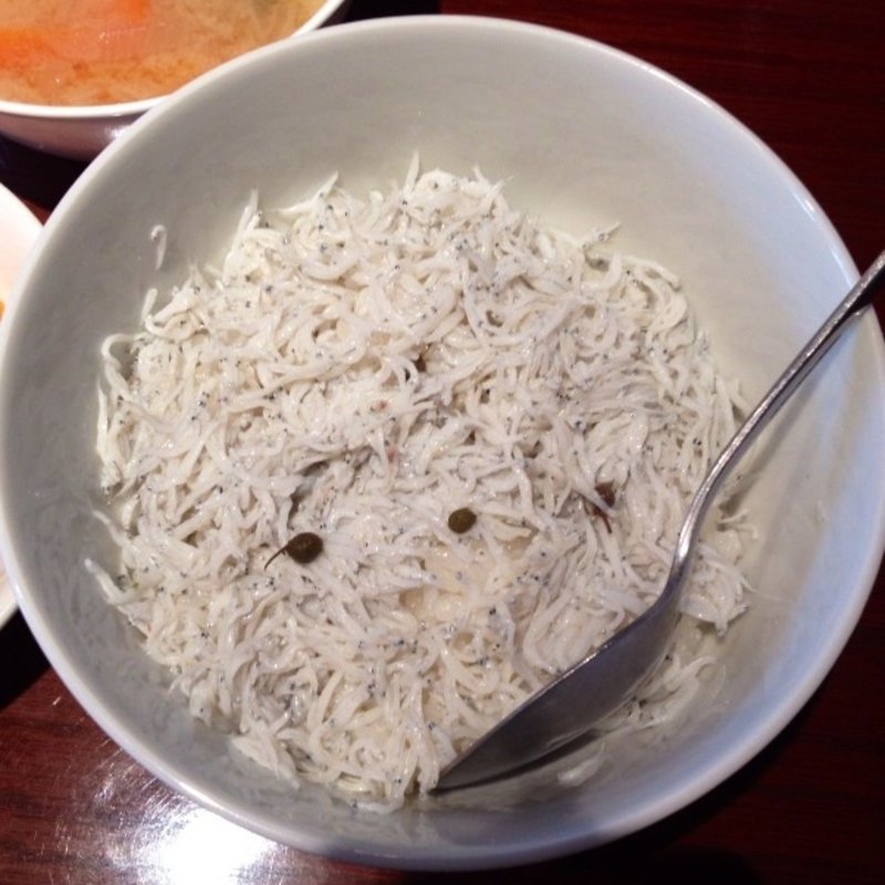 釜上げしらす丼(セバスチャン)