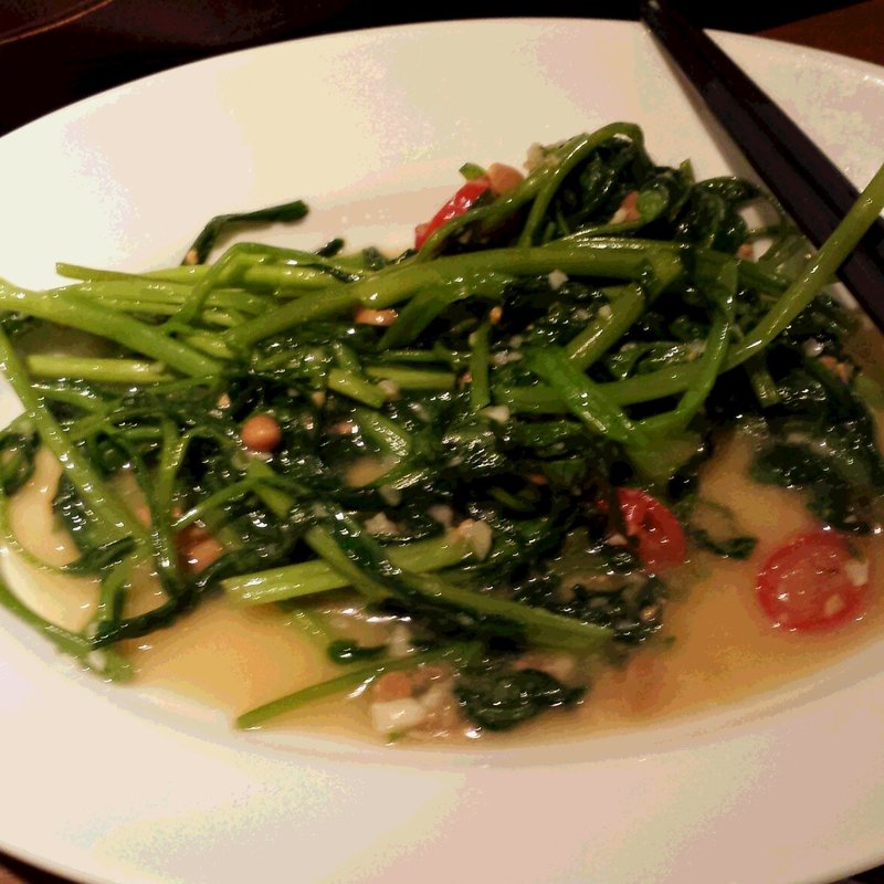 クウシンサイ炒め(アガリコタラート )