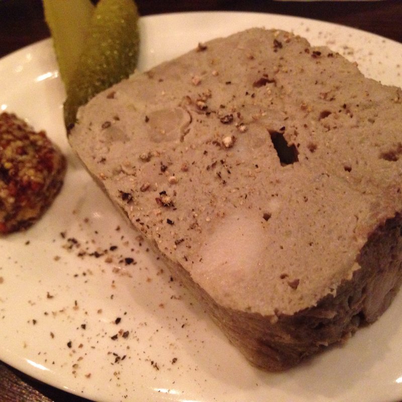 パテ・ド・カンパーニュ(シャンパンバル「ヌメロサンク」)