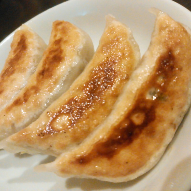 餃子(中国小皿酒家 楽山 （チュウゴクコザラシュカラクザン）)