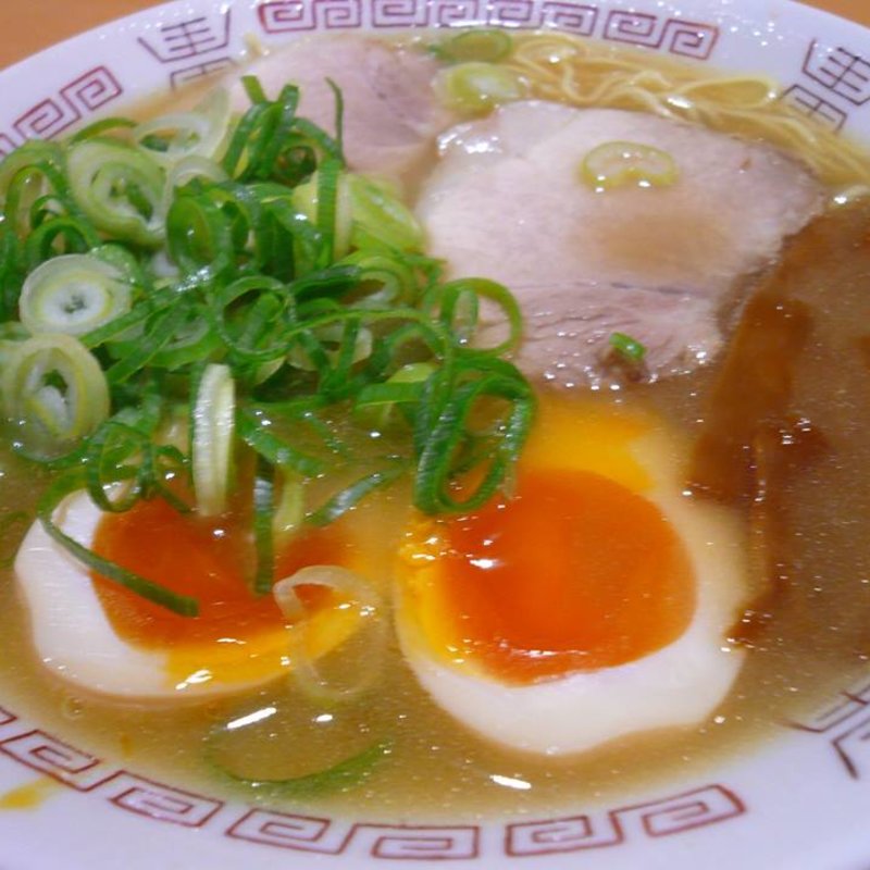 中華そば、煮玉子入り(天天有)