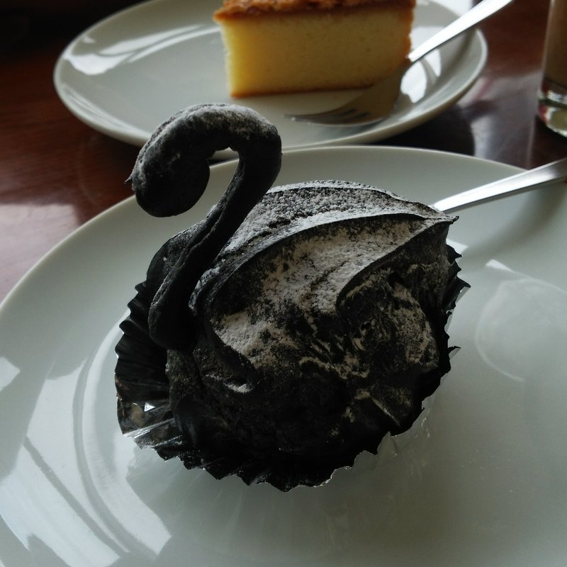 黒鳥シュー(好文cafe （コウブンカフェ）)