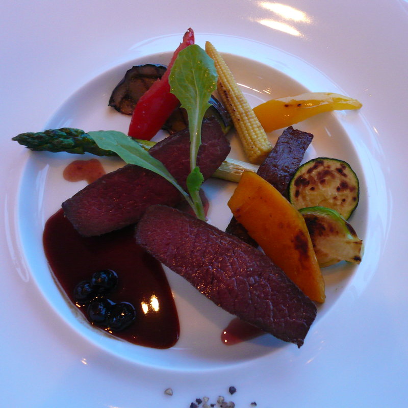 蝦夷鹿のロースト(カフェ・ド・レレル （Cafe　de Lairelle）)