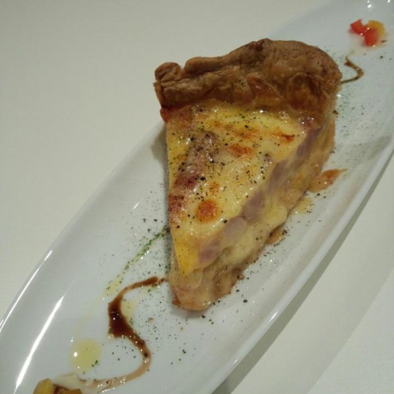 キッシュ(エンジェルビー【ケーキ&カフェ】)