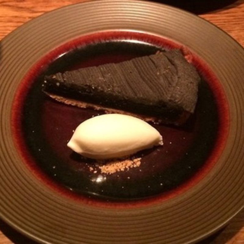 黒ごまのタルト(デュバリー)