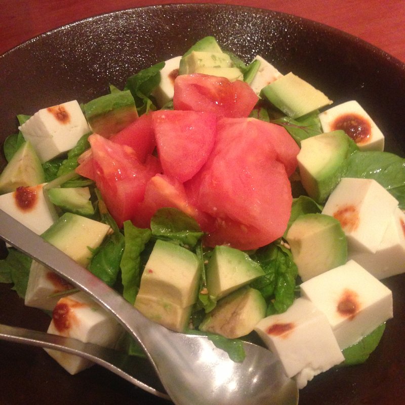 アボカドと豆腐の韓国野菜サラダ(ぴょんぴょん舎  GINZA UNA)