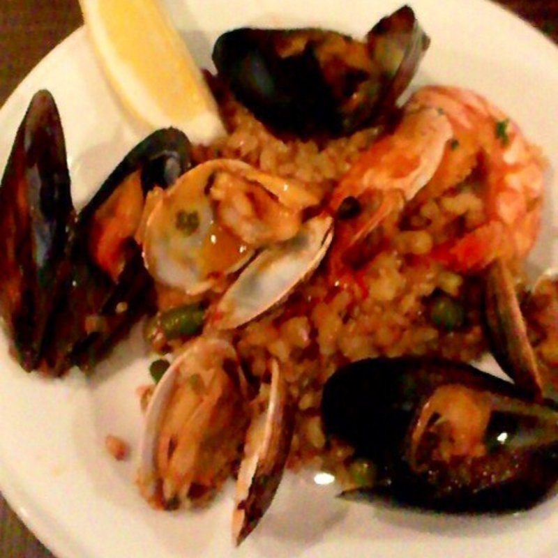 魚介のミックスパエージャ(ミネバル)