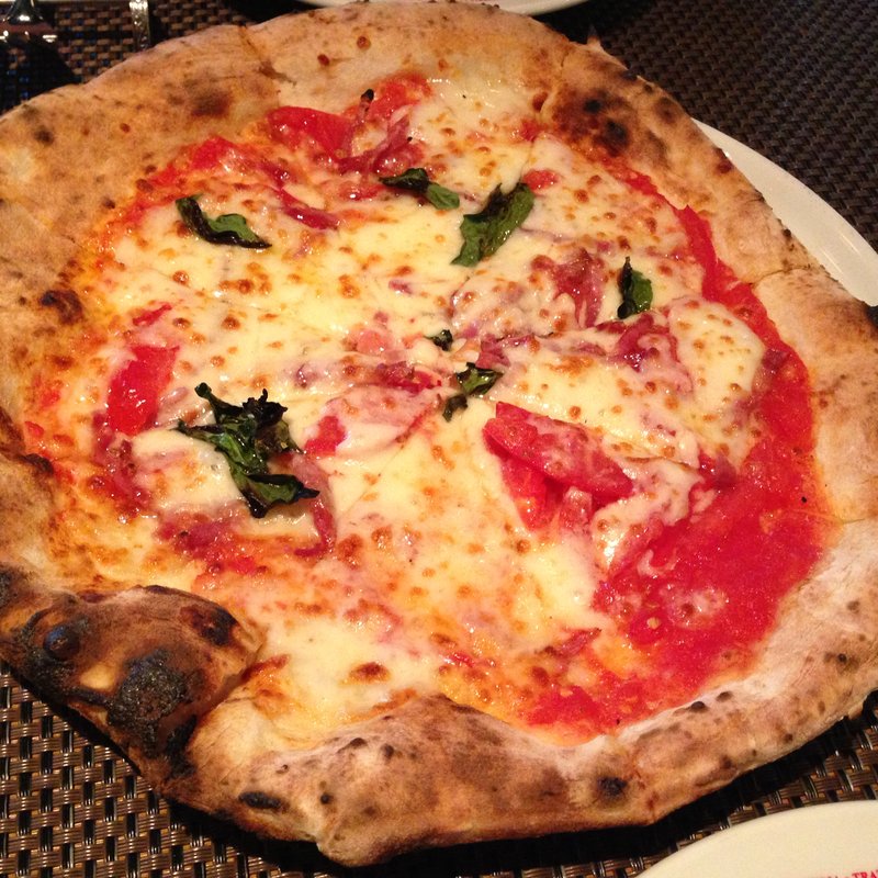 マルゲリータ(ピッツェリア エ トラットリア ダ・ボッチャーノ 東京駅KITTE)