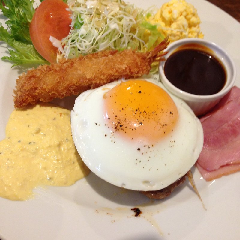 バーググリル(伊勢虎珈琲 )