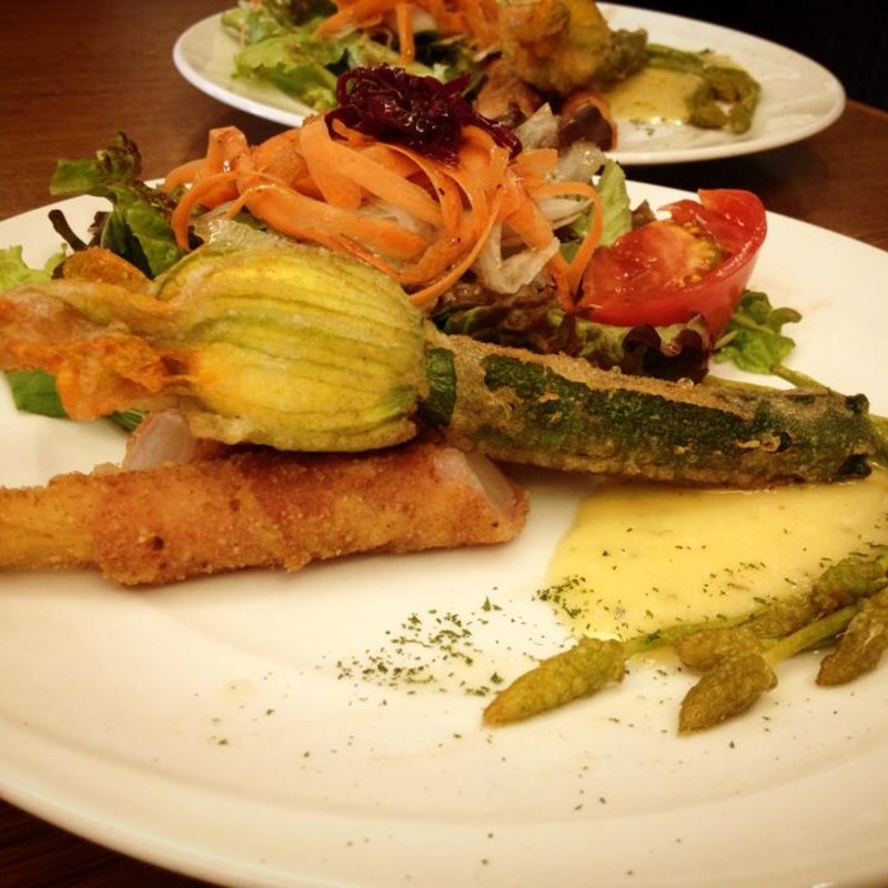 野菜のフリット(ノイエス （Neues）)