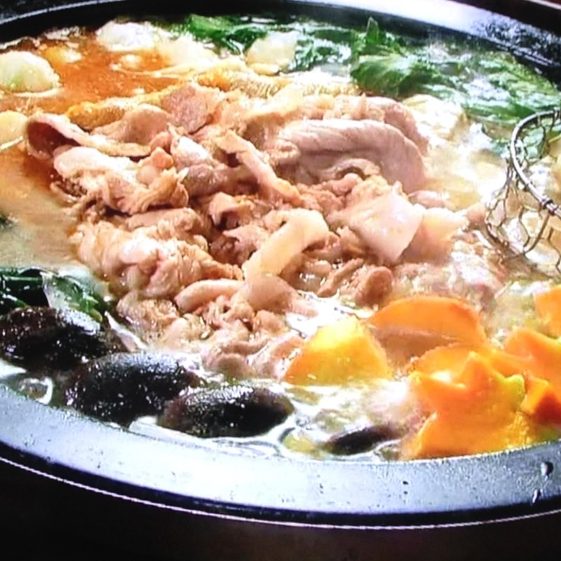 石鍋料理・沙茶コース(圓石 本店 （えんせき）)