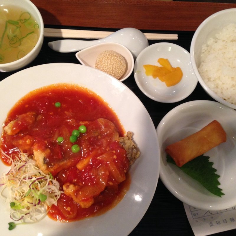 　日替わりランチ　白身魚のチリトマトソース(ヨッテリアコゴミ)