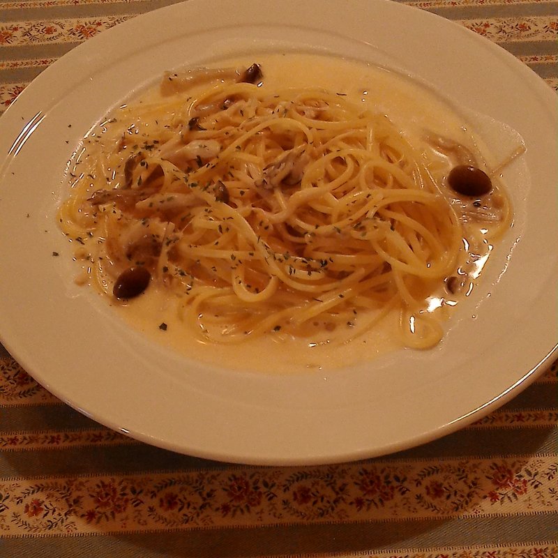 キノコのクリームソースランチ(イタリア酒場　ココチーノバル)