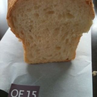 食パン　OE15（オリーブオイル15％）(ダンディゾン （Dans Dix ans）)