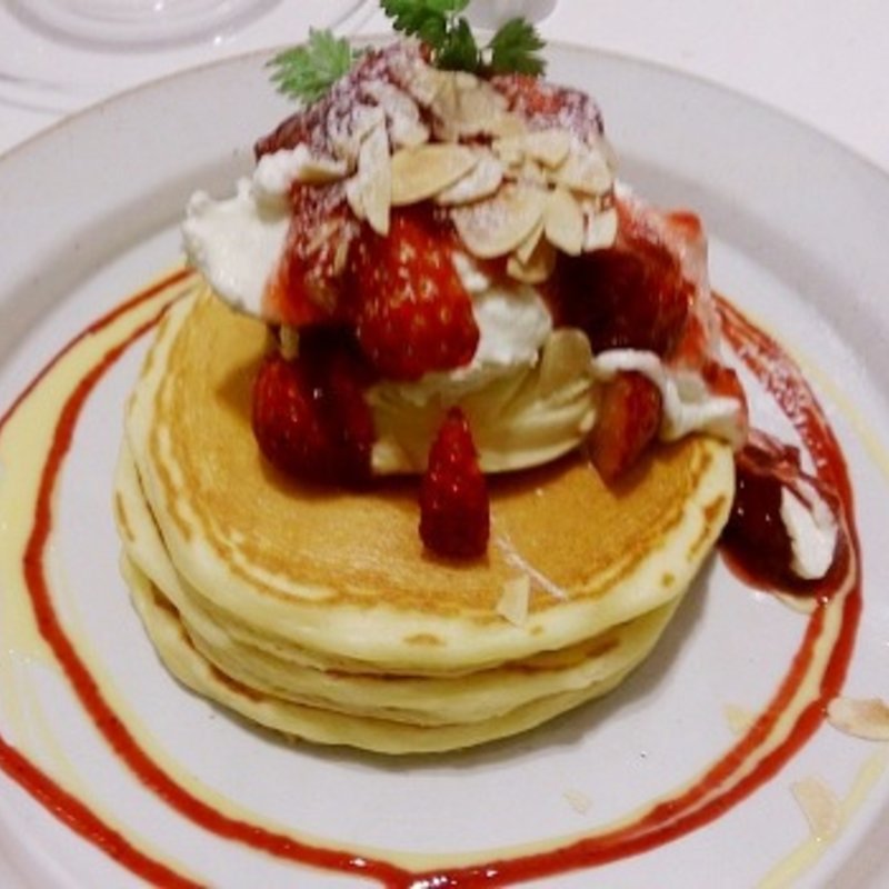 ストロベリーパンケーキ(J.S. PANCAKE CAFE 町田モディ店)