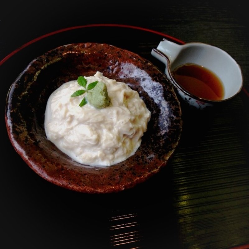 よせ豆腐(とようけ茶屋 （とようけちゃや）)