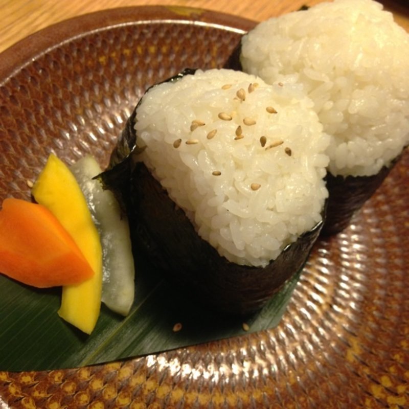 おむすび(ディヨンナナショクドウ （d47食堂）)