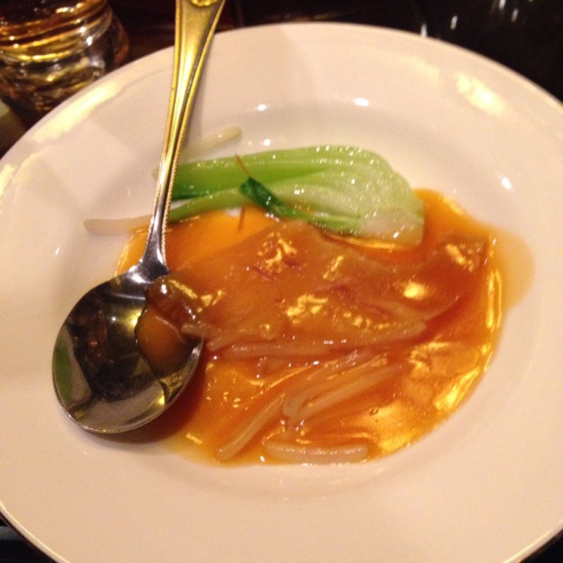 フカヒレの姿煮(香港海鮮飲茶楼　心斎橋店)