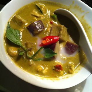 Green Curry Chicken(Absolute Thai)