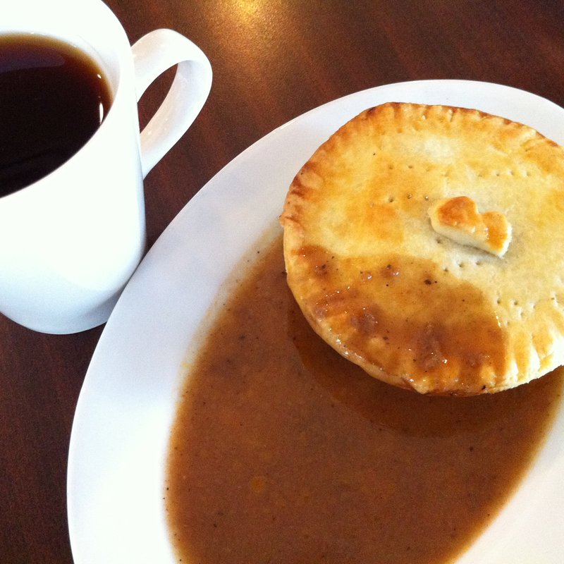 Bakeroni Fresh Pie Beef(Bakeroni Cafe)