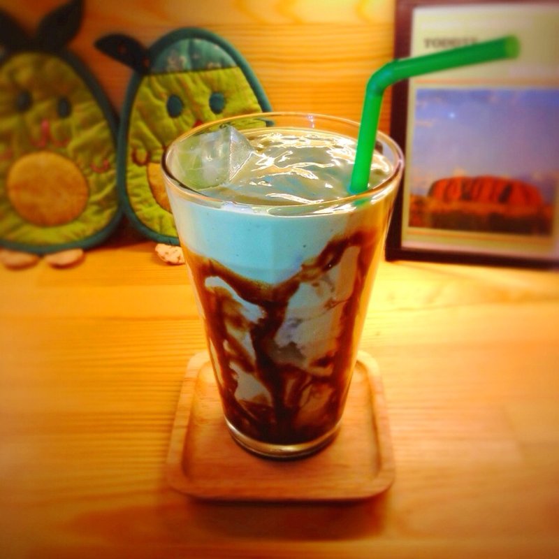 アボカドスムージー(TODDYS 船橋店 （トディーズ）)