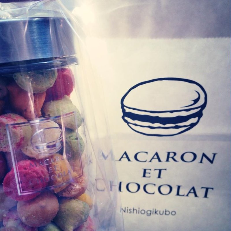 マカロンボーロ(マカロン エ ショコラ （MACARON ET CHOCOLAT）)