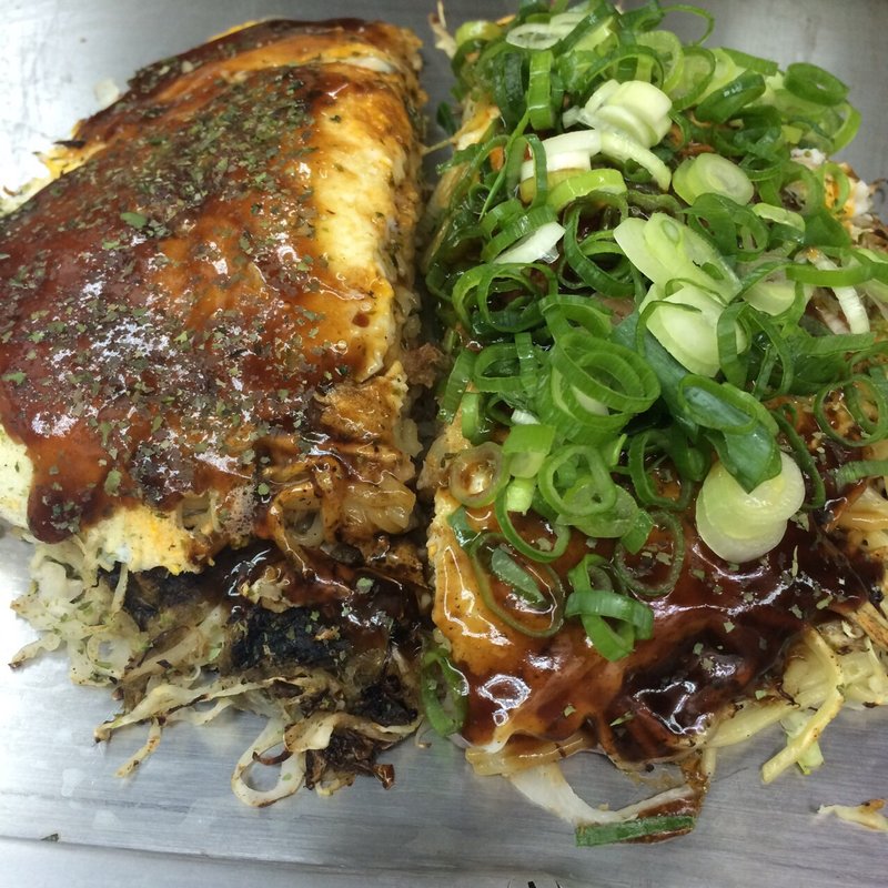 そば入りとそば入りネギトッピング(カープ 東京支店)