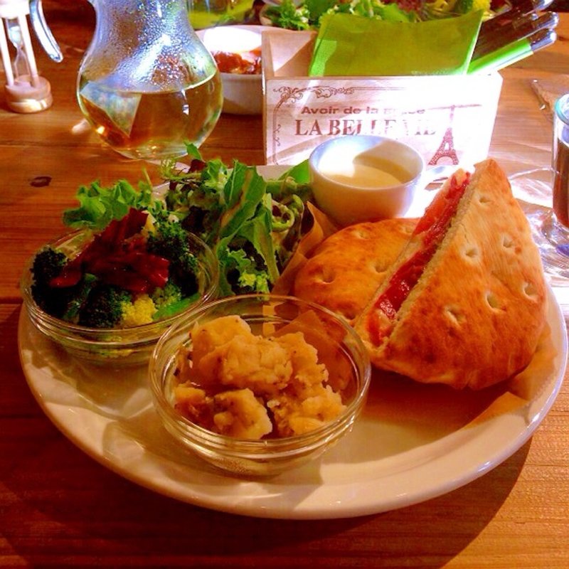 イタリアンパニーニのプレート(Les Grands Arbres (レ・グラン・ザルブル ))