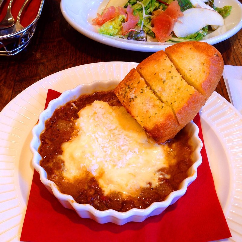 英国の伝統料理シェパーズパイ(ザ・グローブ アンティークス)