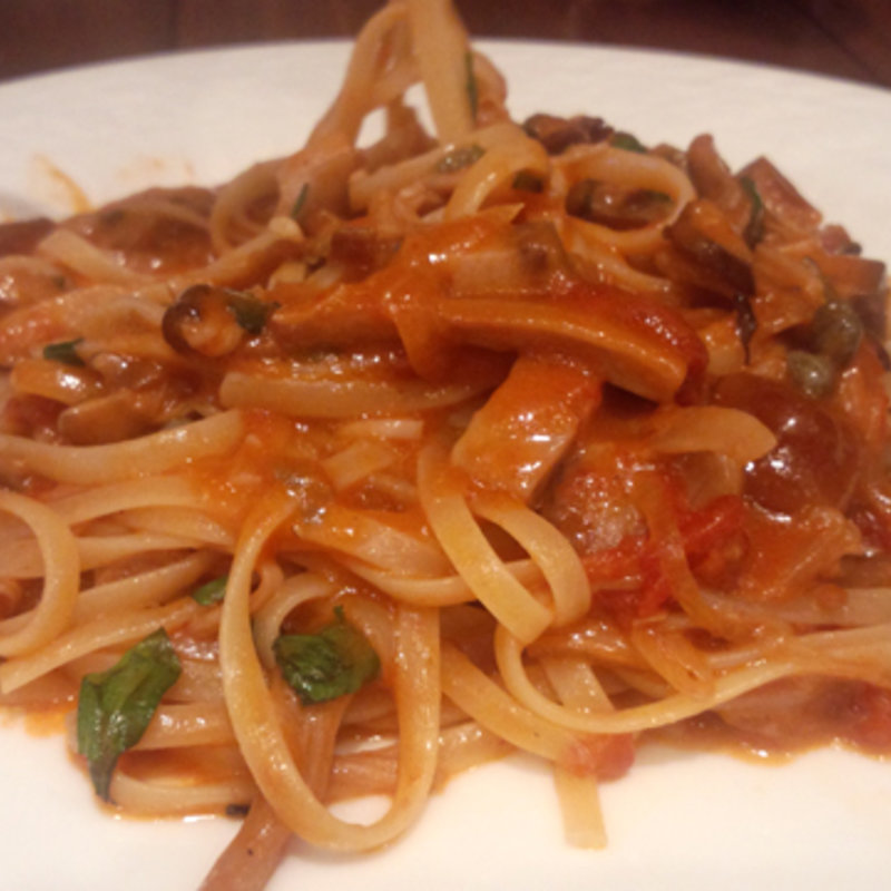 4種のきのことスモークしたブリ　リングイネで(クチーナ シゲ)