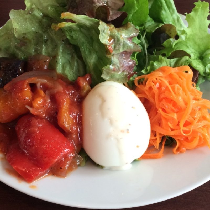 冷製ラタトゥイユ 半熟たまご添え(ビストロ 石川亭 豊洲フォレシア店 （ビストロ イシカワテイ）)