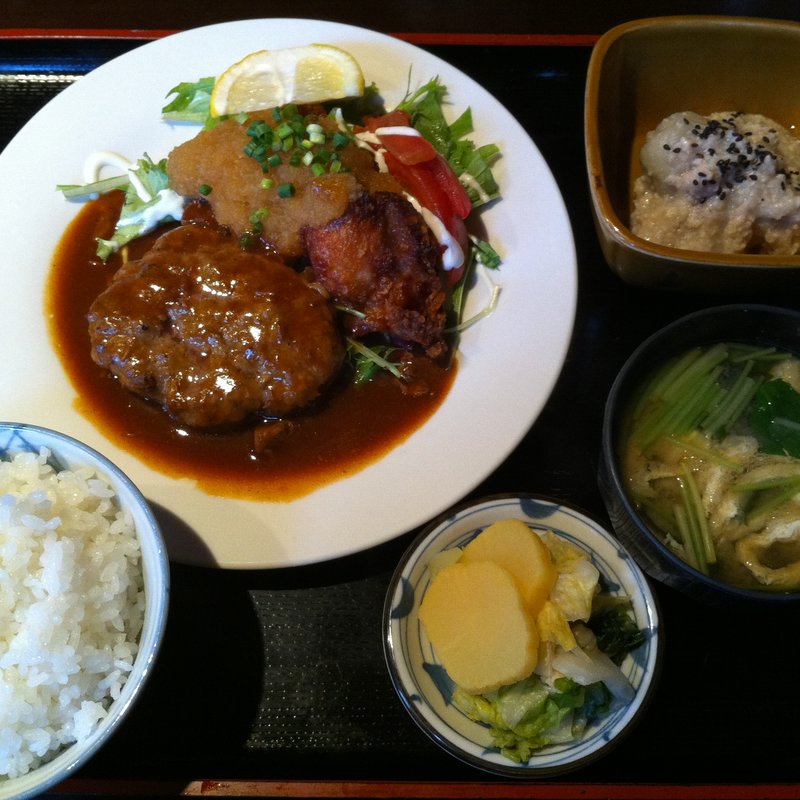 ハンバーグランチ(食工房 SHINOWA （ショクコウボウ シノワ）)