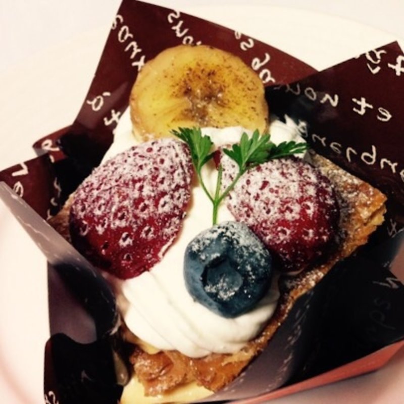 フルーツのカップケーキ(マリアヴェルト)