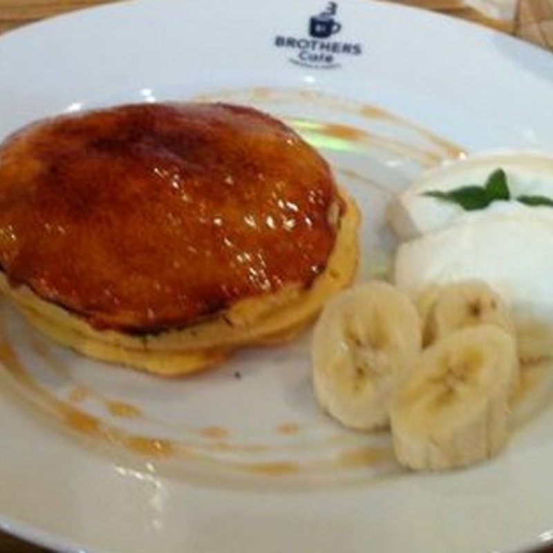ブリュレしたブラーザーズパンケーキ(ブラザーズカフェ梅田オーパ店 )