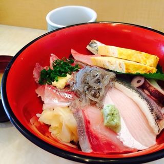 地魚丼(すし定食いこい)