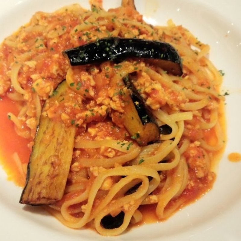 野菜たっぷりトマトソースパスタ(24/7 restaurant)