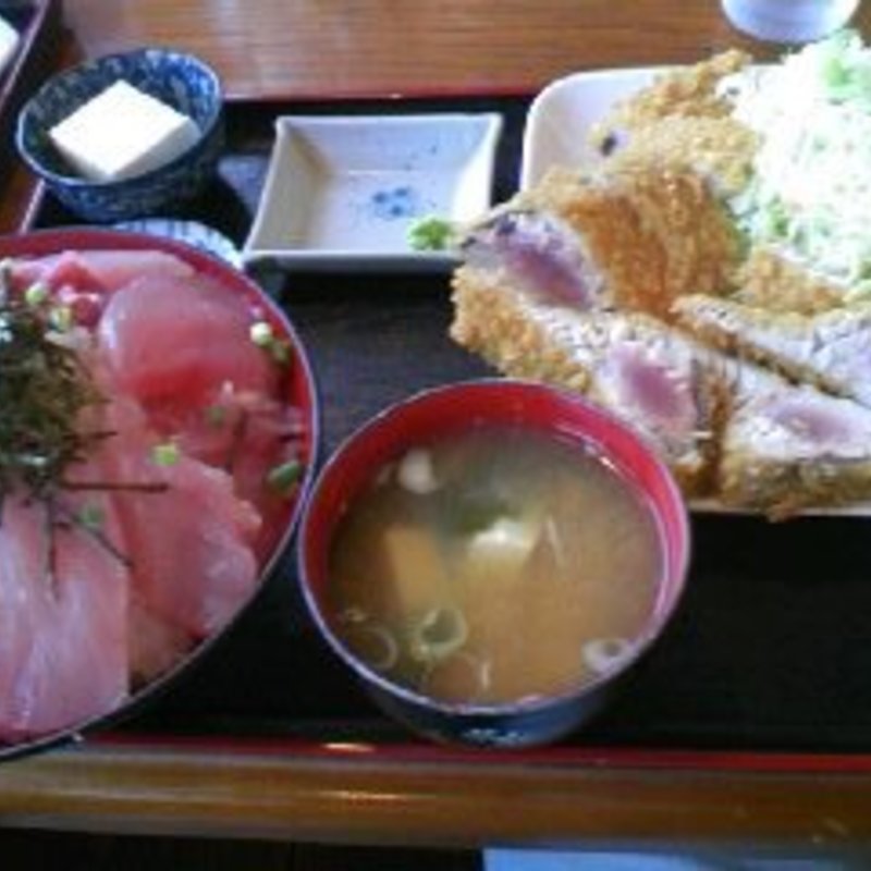 まぐろ丼セット(スーパーキッチン かさや )