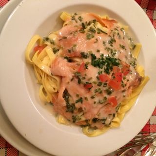 ENTREE PLAT DESSERT (P'TITE BOUGANATE)