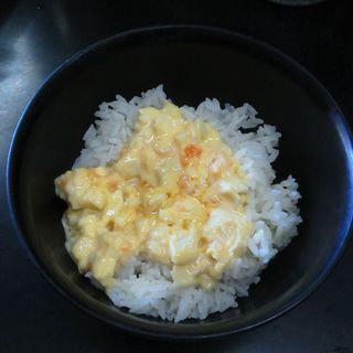 マヨ卵丼(横浜家系ラーメン 大津家)